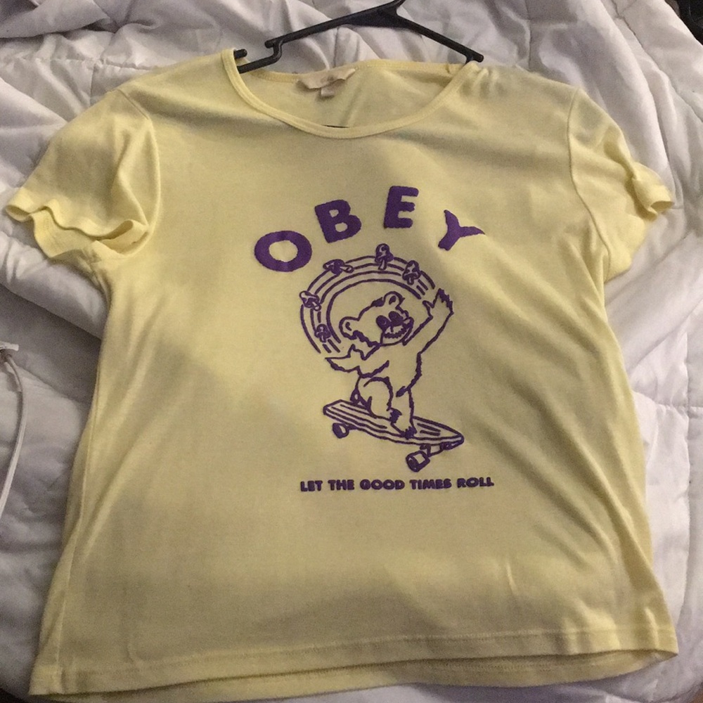 Obey woman's tee shirt